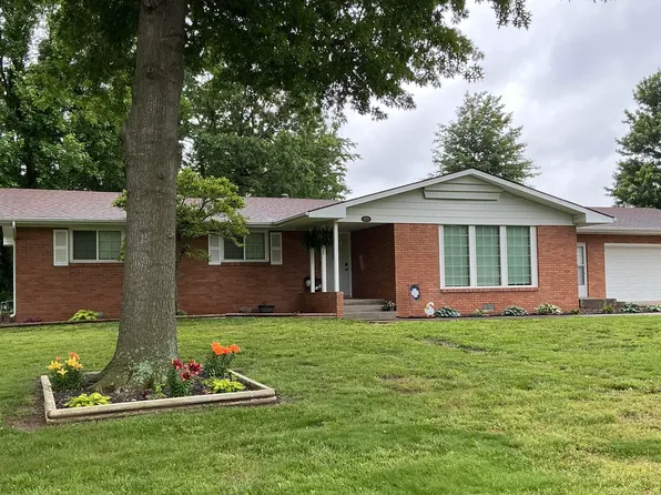 909 S Rosewood Drive, Monett, MO 65708
