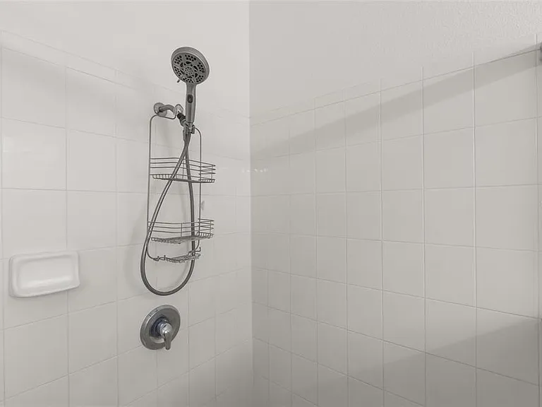 9406 Candice Ct — Photo 22
