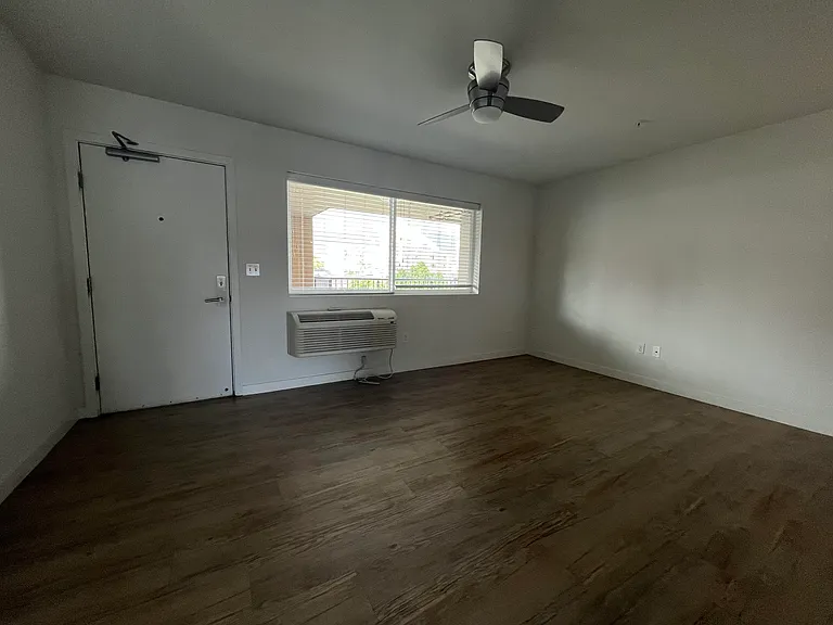 1310 Pensacola St #403 — Photo 8