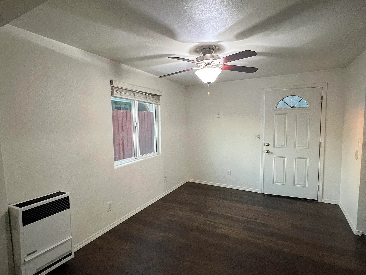 664 S McBride Ave — Photo 1