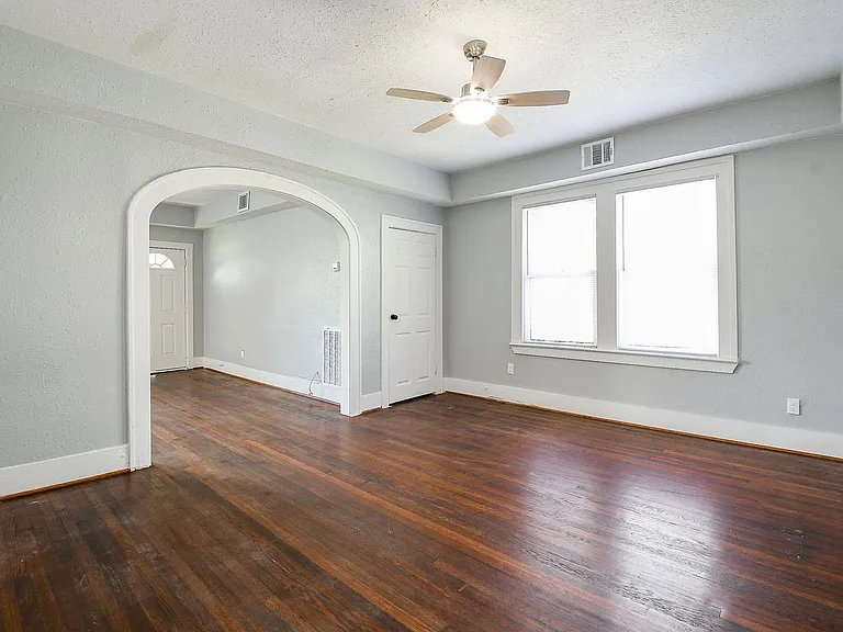 3015 Isabella St — Photo 8