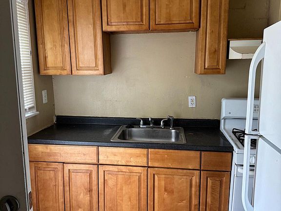 2nd image of 3917 26th Ave