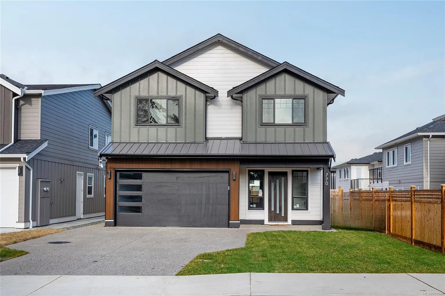 770 Harrier Way photo 1