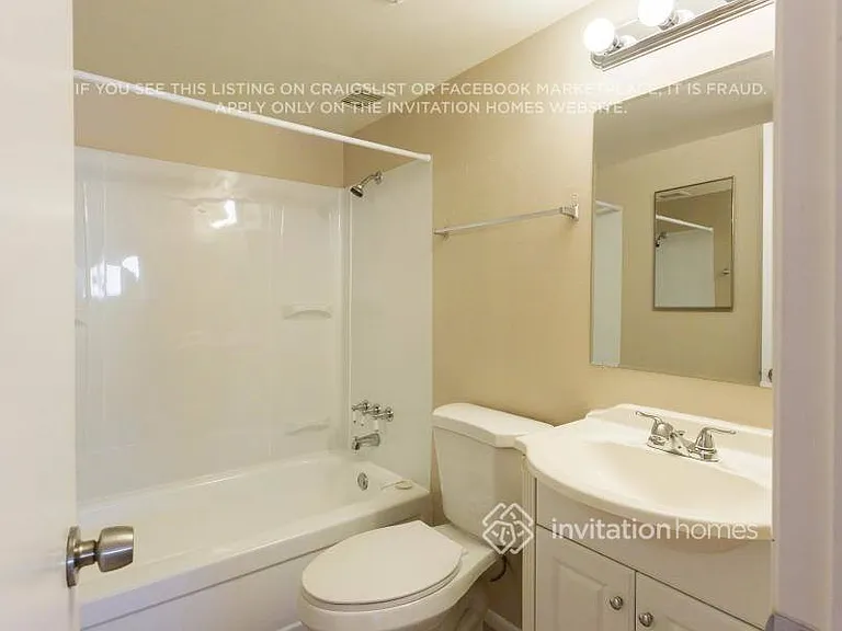 1800 W Mountain View Cir — Photo 17