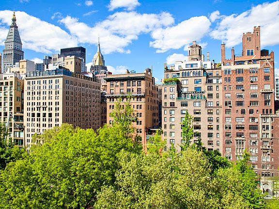 5th image of 26 Gramercy Park S APT 9B