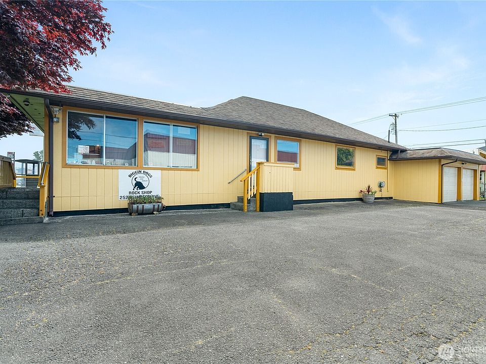 1st image of 2523 Simpson Avenue