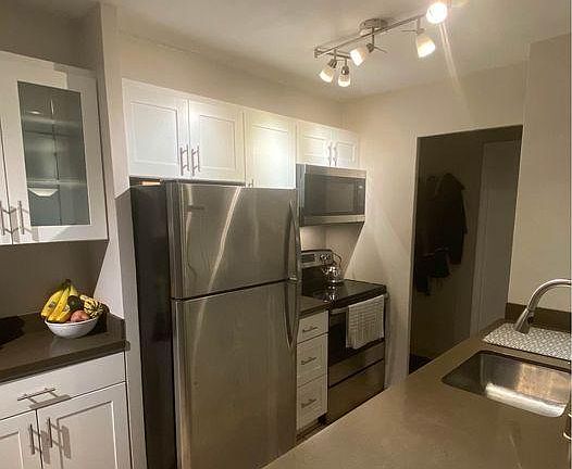 2nd image of 1200 Boylston Ave APT 604