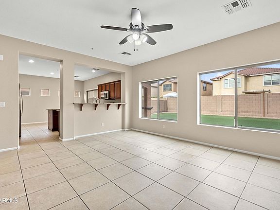 5th image of 914 E DORIS Street