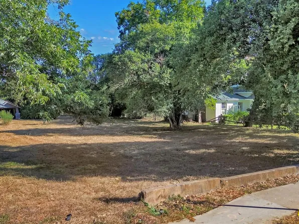 1247 W San Antonio St, San Marcos, TX 78666