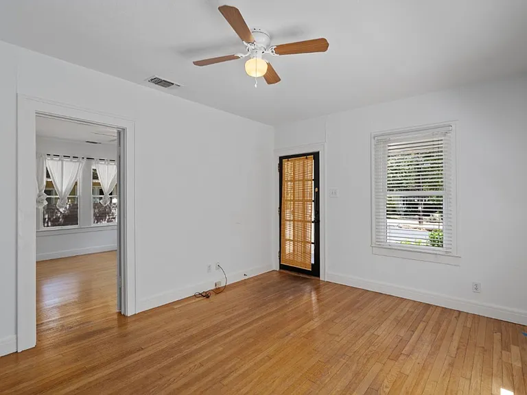 1500 Newning Ave — Photo 5