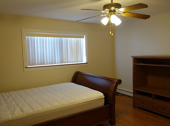 5th image of 1744 E Oakton St APT 106