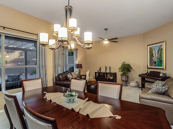 Dining room, LR flipped view