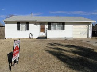 507 W Meeker Dr, Garden City, KS 67846