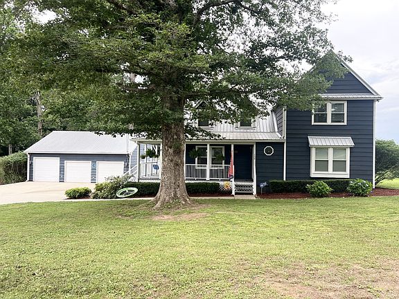 2nd image of 124 Amy Rd