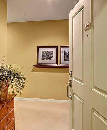 3rd image of 1308 6th Ave N APT 202