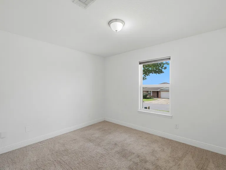 5604 Shooting Star Ct — Photo 17