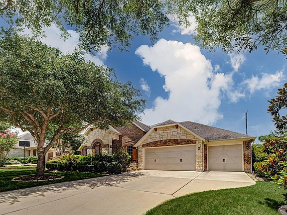 3rd image of 30506 Sethora Hill Way