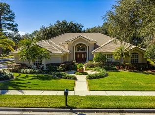533 W Palm Valley Dr, Oviedo, FL 32765