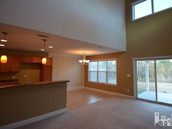 4th image of 2085 Willow Creek Ln