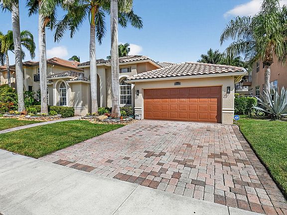 4th image of 9946 Coronado Lake Drive