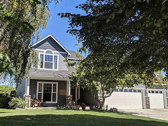 2nd image of 4811 Cypress Ct