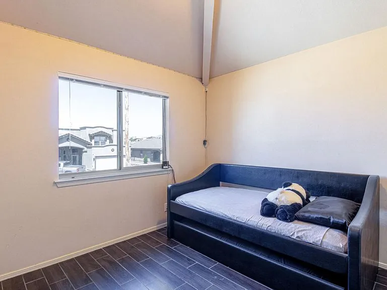 424 Sonaran Ct — Photo 12