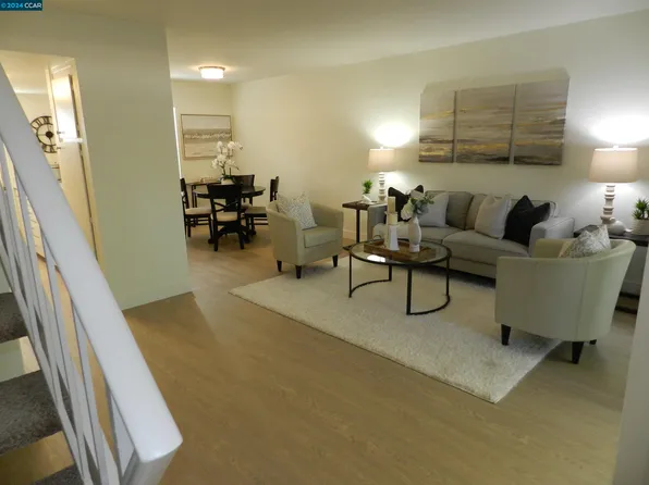 5457 Roundtree Pl APT I, Concord, CA 94521
