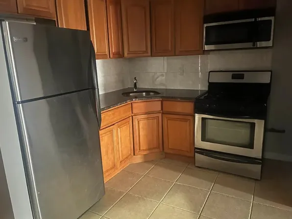 17 Granite Street image 1 of 12