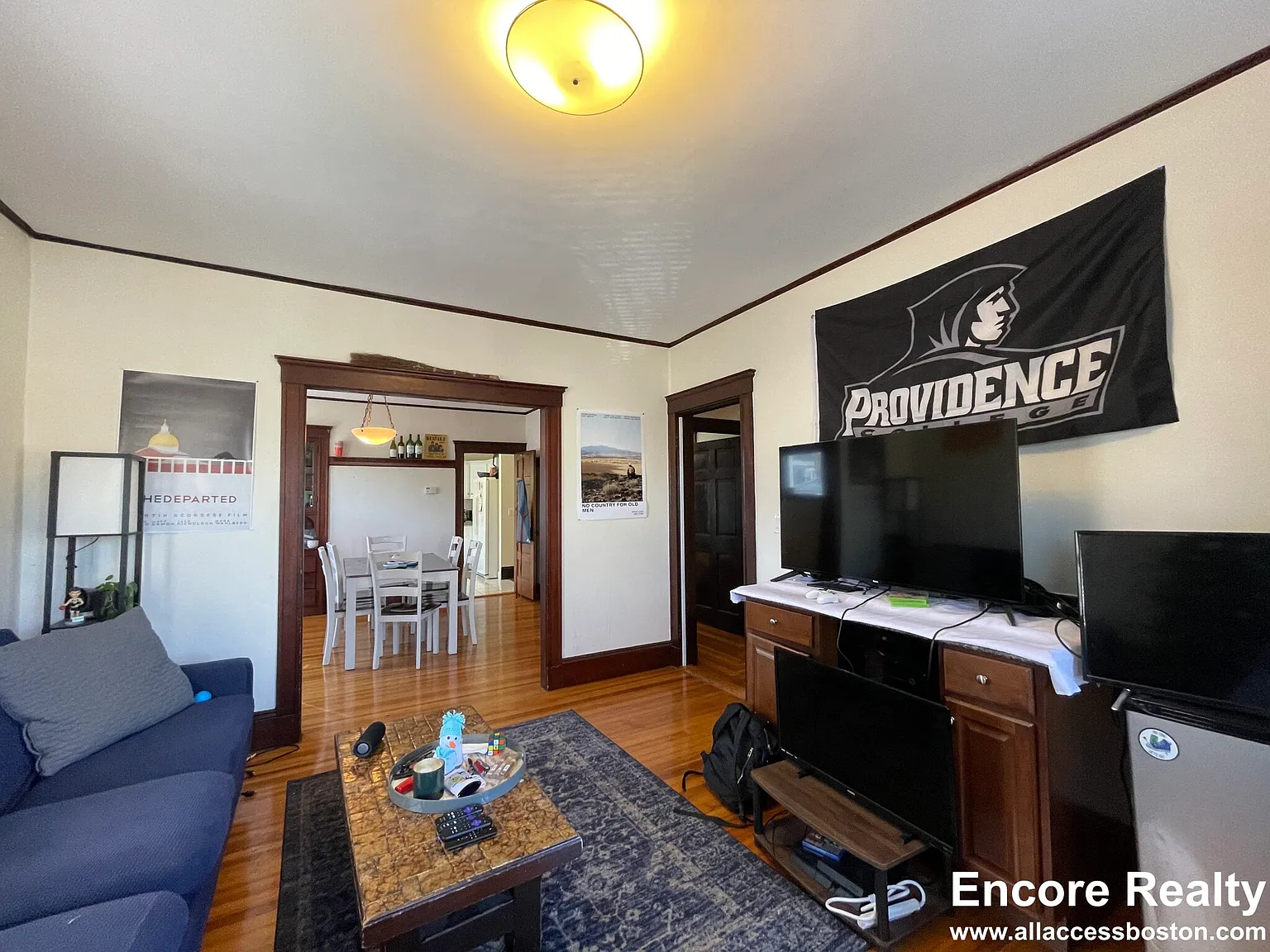 3 bed, 2.0 bath, 1500 sqft, $3,800 — Photo 3