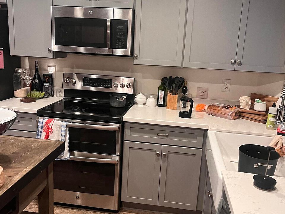 2nd image of 4556 N 15TH Avenue