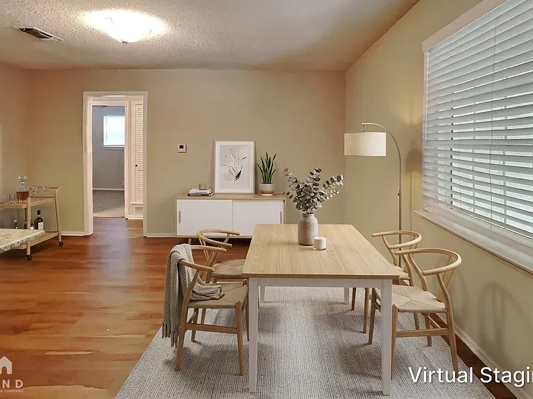 129 NE Michael Dr — Photo 3