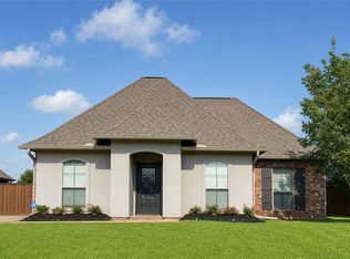 317 Shadow Creek Ave, Pineville, LA 71360