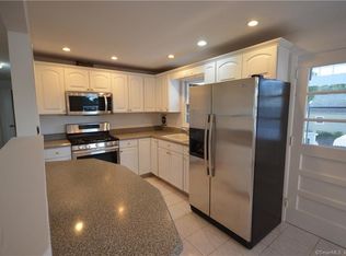 164 Alvin St, Fairfield, CT 06825