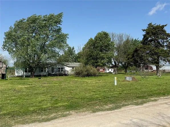 476 170th St, Fort Scott, KS 66701