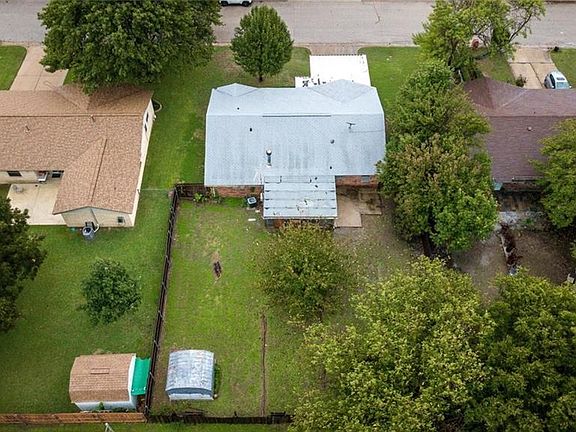 2nd image of 5621 Macneill Dr