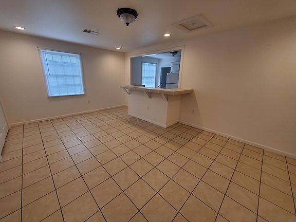 3rd image of 110 Carroll St