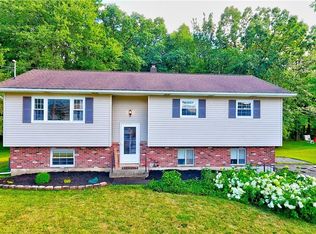 16 Roger Ave, Middletown, NY 10940