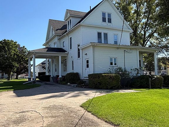 4th image of 406 Jackson St