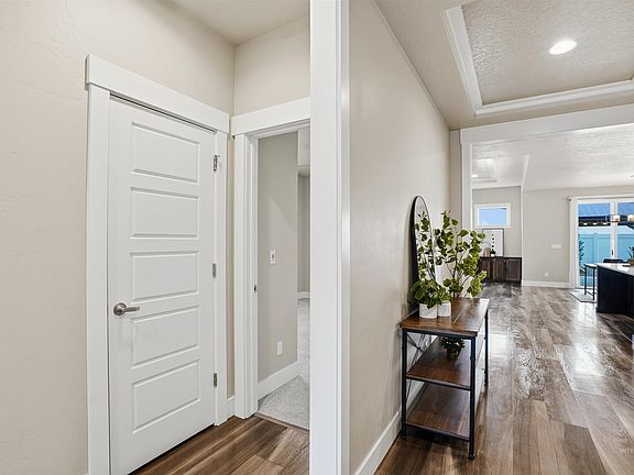 5th image of 8087 Tandy Cv