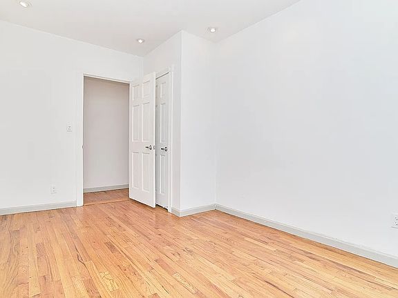 3rd image of 152 E 22nd St APT 3E