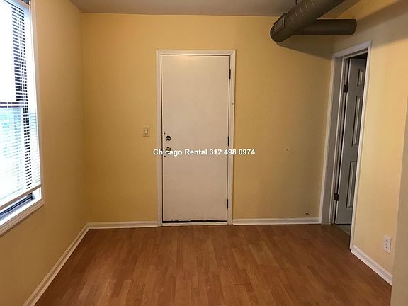 3rd image of 1653 W Superior St #1