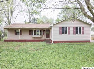 149 Ready Section Rd, Hazel Green, AL 35750
