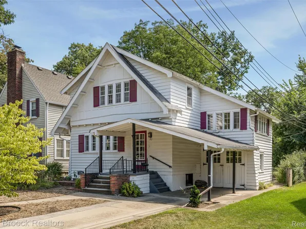 37 Hanover Rd, Pleasant Ridge, MI 48069