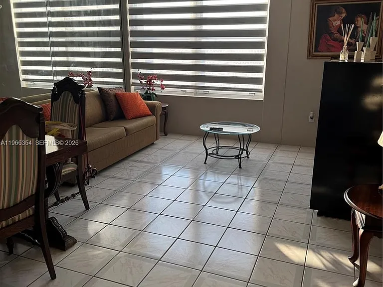 2899 Collins Ave #936 — Photo 22