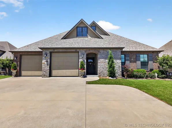 8108 N 77th Ave E, Owasso, OK 74055