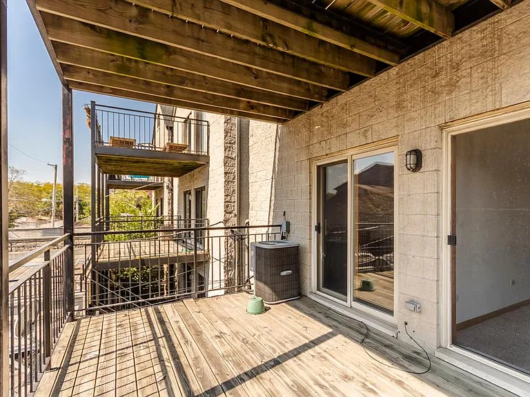 1423 W Fillmore St #1 — Photo 7