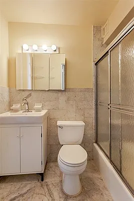 Rented by Compass | media 17