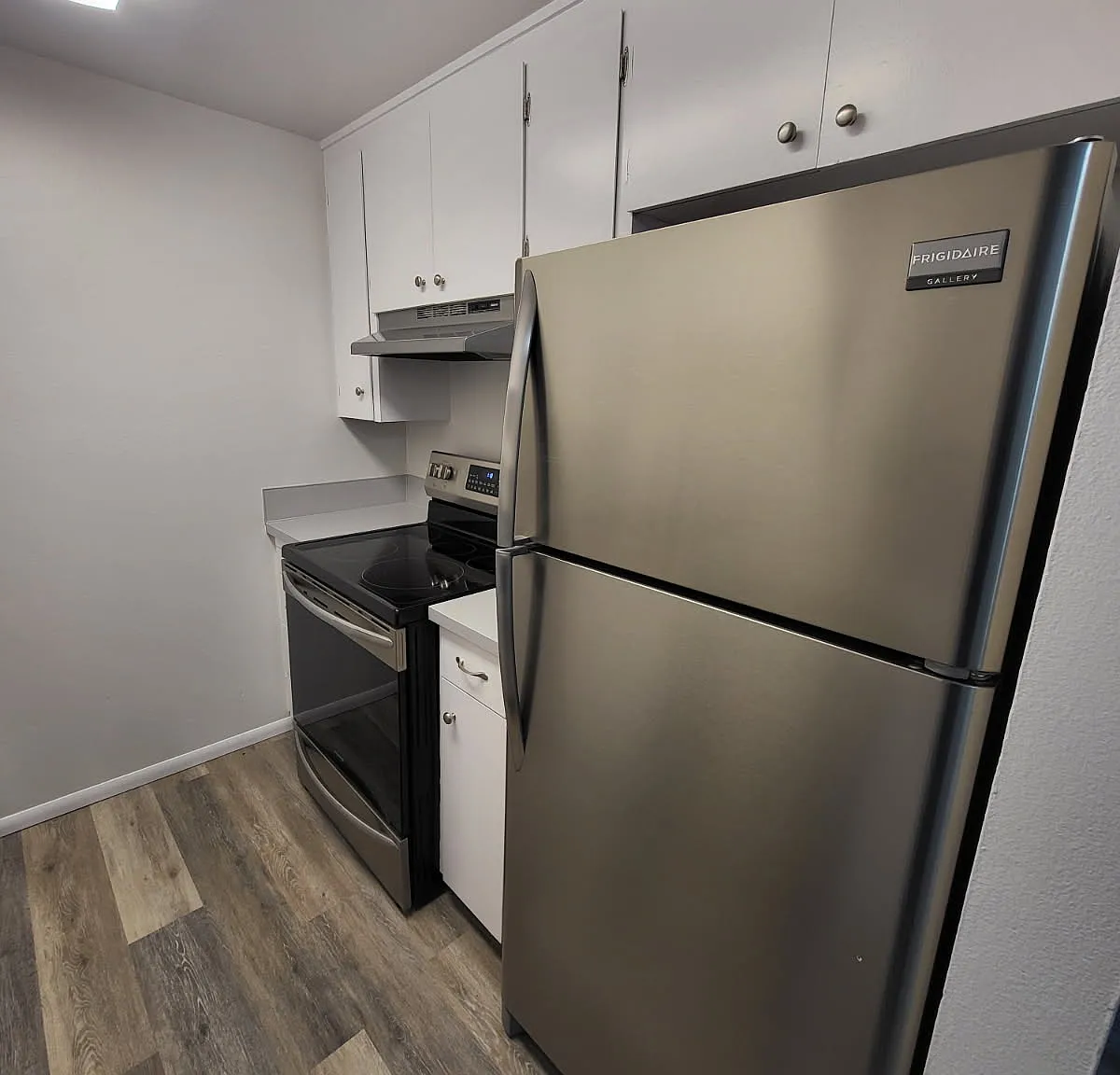 2 bed, 965 sqft, $1,695 — Photo 3