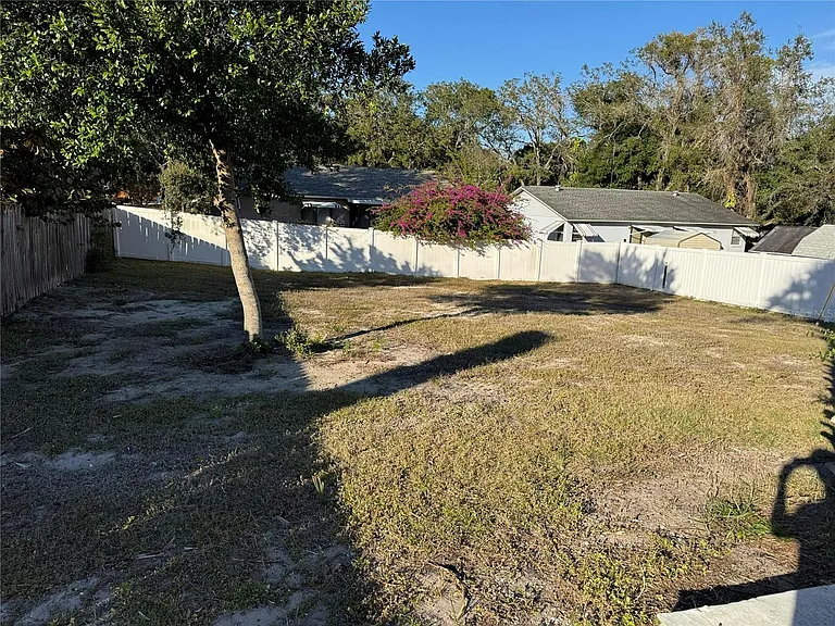 623 Beckett Way #B — Photo 12