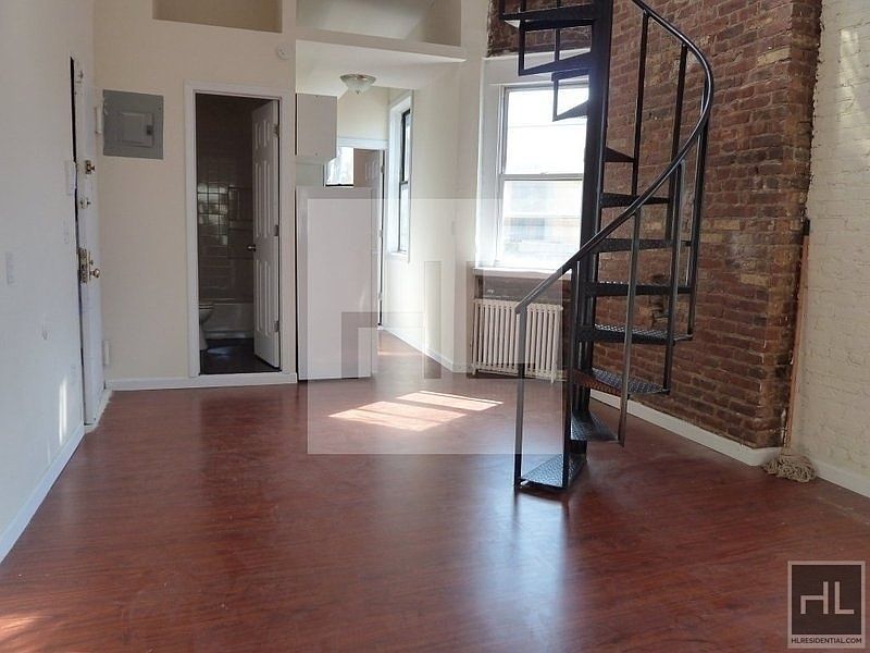1st image of 31 Avenue C #20